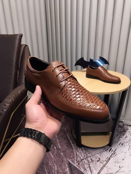 

2020-2019g custom leather men's casual business shoes, fashion wild sports shoes, original packaging shoe box delivery, yardage: 38-44