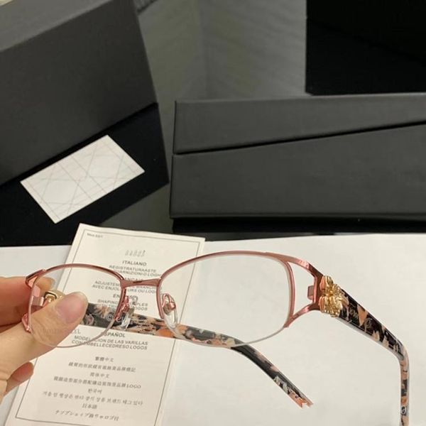

2020 luxury exqusite crystal diamond cd3788 eleglant small halfrim frame pure-titanium 53-17-140 for prescription glasses with full-set case