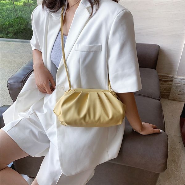 

2020 new shoulder bag women's casual fashion korean version of the messenger portable ladies