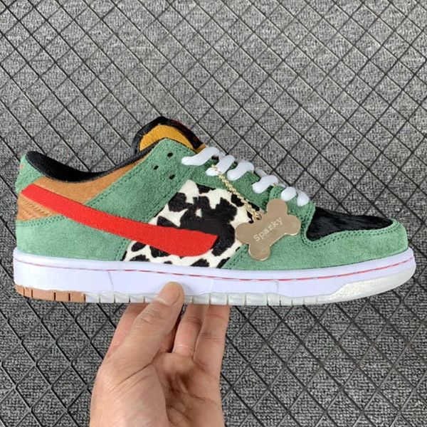 

2020 sb dunks low dog walker skateboard shoes new arrival deerskin spots green brown suede casual sport sneaker, White;red