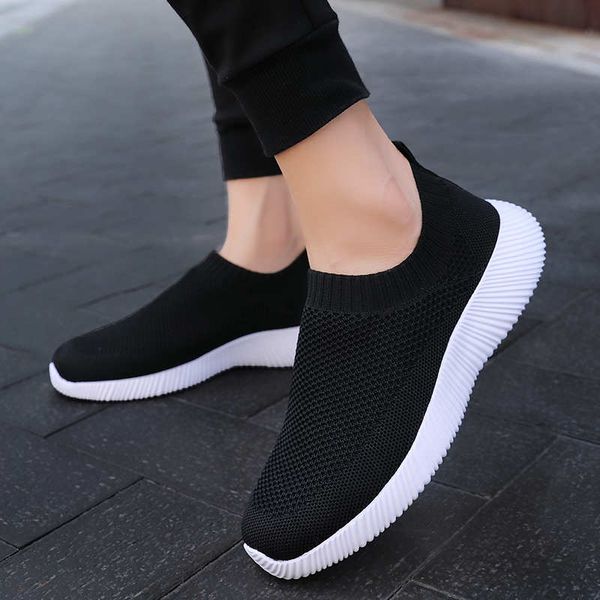 

autumn women sport sneaker light weight women's running shoes slip on plus size woman shoes flat breathable female sneakers i1