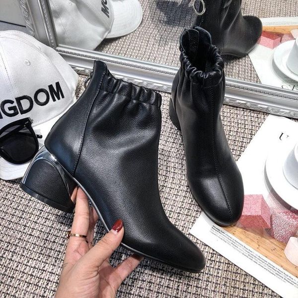 

2020n spring and autumn models wild boots high heels winter thick with martin boots british style new single boots, original box delivery