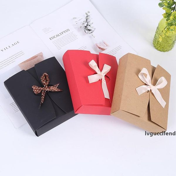 

17x15x4.5cm gift box cosmetic bottle scarf clothing packaging 3 colors paper box with ribbon underwear packing box lx1071