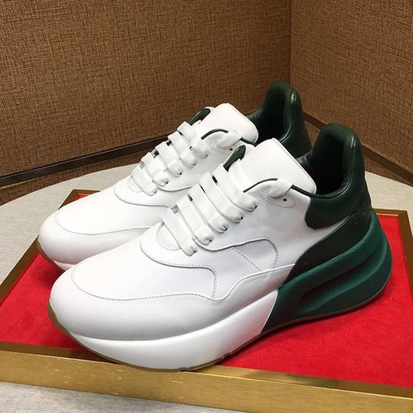 

new arrival oversized runner men 's shoes chunky sneakers lightweight luxury plus size comfortable vintage sports lace -up casual men, Black