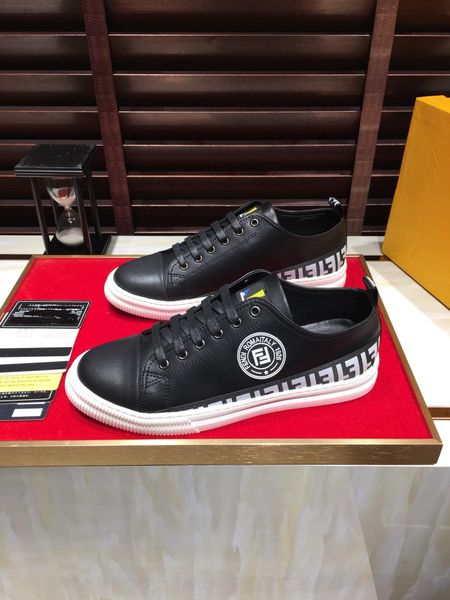 

2020-2019a custom limited edition tide brand leather men's casual sports shoes, fashion wild shoes, original packaging shoe box, size