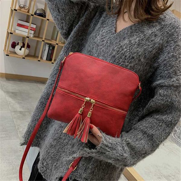 

new woman shoulder bag fashion tassel decoration crossbody bag female wild crossbody for ladies