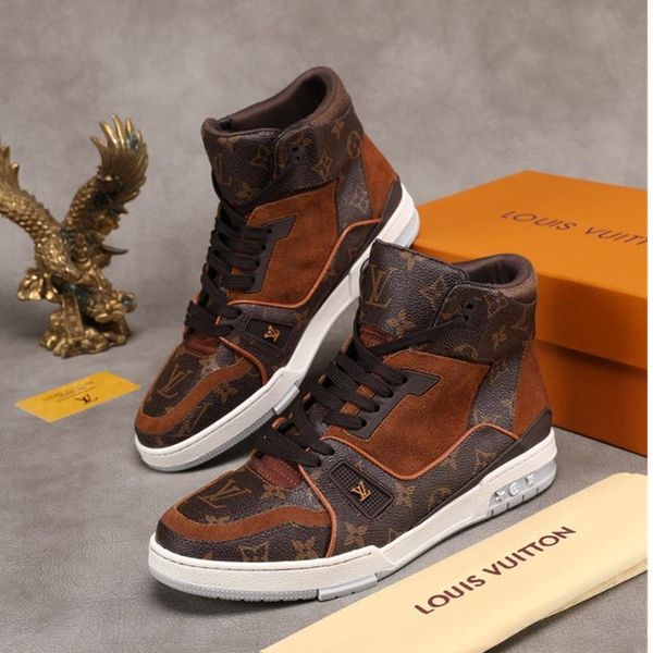 

35 men's designer casual sports shoes, luxury trendy travel casual shoes, sports shoes. fast delivery in original box packaging, Black