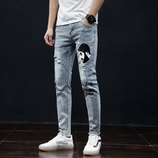 

t824m 2020 и брюки и джинсы весной новые мужские джинсы модные моды карты рваные брюки корейской версии тонкий ноги лодыжки длины, Blue
