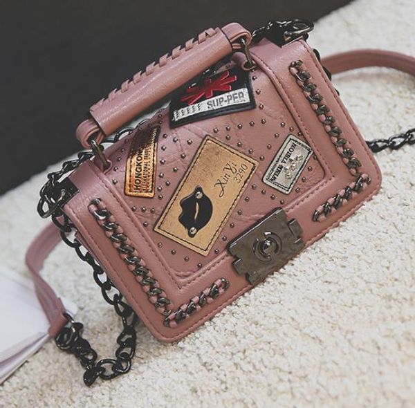 

2020 новый трехмерная стереотипной замок малый квадрат сумка multi-элемент medal одно плечо сумка