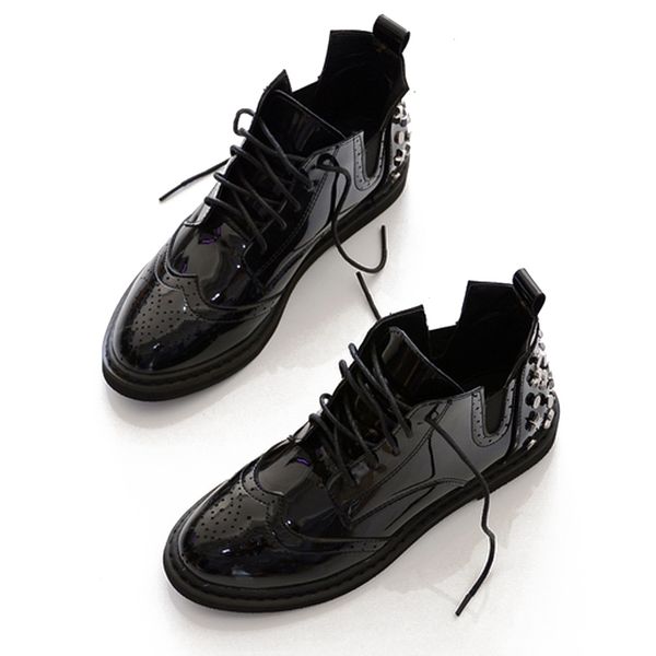 

autumn and winter short boots lace up black rivet boots women patent leather ankle women's boots y200723