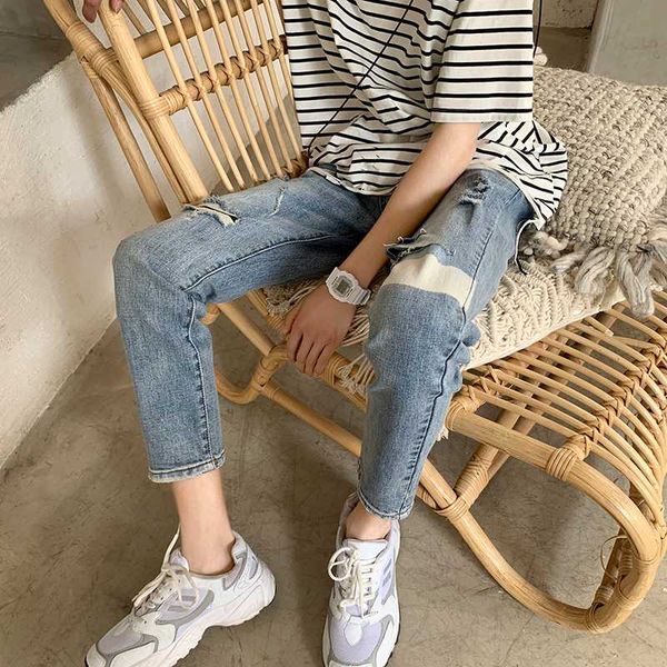 

2020 men's slim stretch jeans korean style trendy holes feet denim trousers trendy men's nine pants, Blue