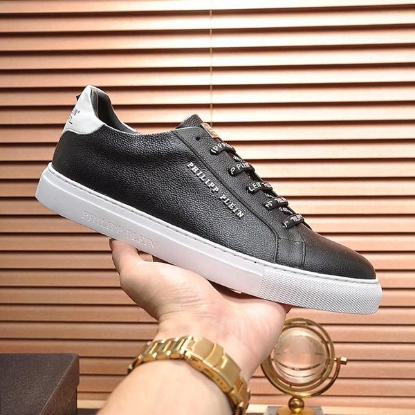 

mens shoes fashion flats lo -sneakers with laminated leather luxury design chaussures pour hommes male tennis style mens