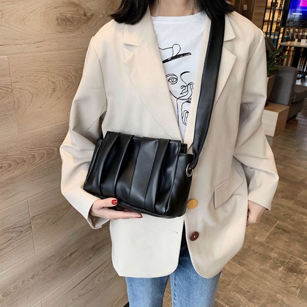 

fashion tote bags for women leather handbags women clouds hand bag messenger shoulder bag female vintage leather dumplings bolso