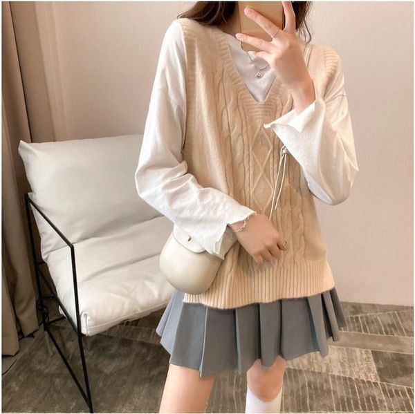 

women's vests soft wool sweater vest women 2021 autumn winter korean style vintage v neck sleeveless pullover knitted tank jumper t538, Black;white