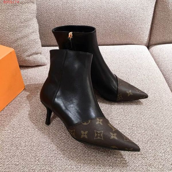 

high-end atmosphere lettering with leather splice print design ankle boot women shoes martin boots new fall/winter boots black and white