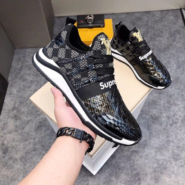 

2021q new men 's trend casual sports shoes ,stylish and comfortable high -shoes ,versatile shoes original box packaging :38 -44, Black