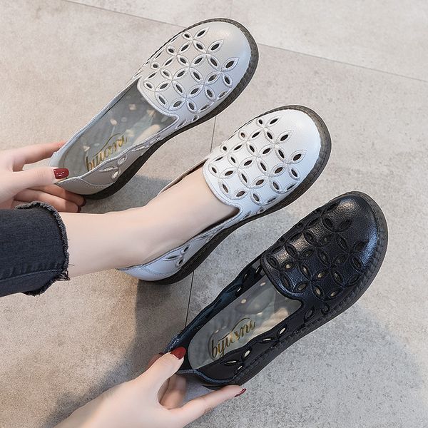 

summer new hollowed out non-slip comfortable comfortable wild flat shoes, Black
