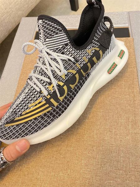 

the latest brand men's shoes for 2020, ultrapace r sneakers, comfortable, breathable and smooth leather size 38-44