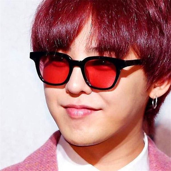 

stars with the same trend sunglasses men classic selling glasses women street stemperament sunglasses, White;black