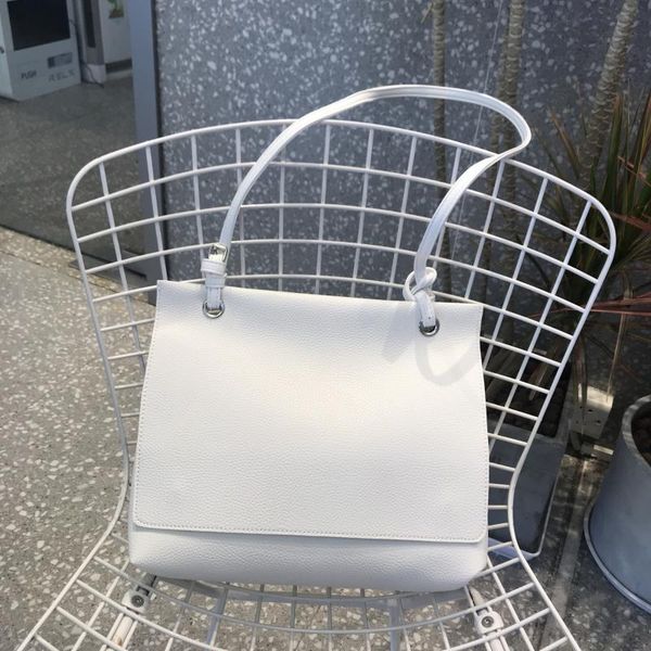 

2020 spring and summer new fashion casual women's fashion handbag bag portable shoulder bag