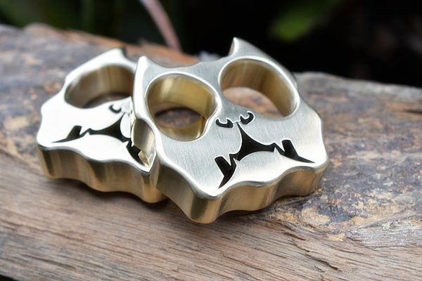 

edc brass pendant 60*60*15mm about 230g