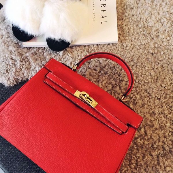 

europe and america retro literature famous name fashion versatile handbag genuine leather occupation lock catch inclined shoulder bag
