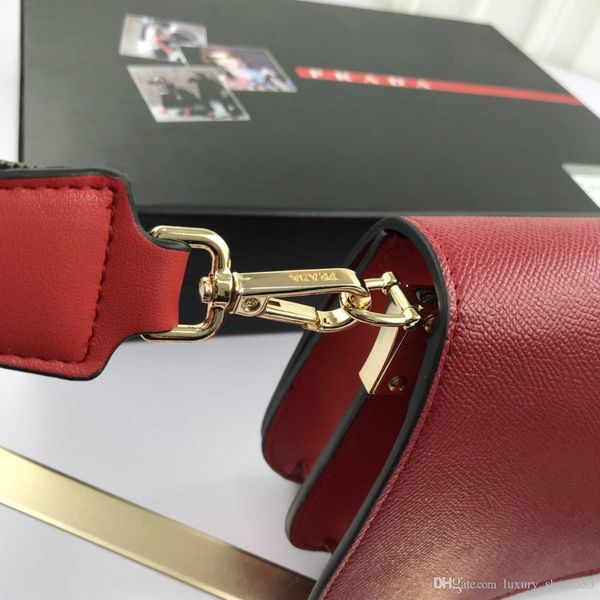 

2020 new female designer handbag slanting messenger shoulder bag chain bag