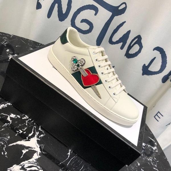 

2020 latest handmade casual shoes couple casual shoes fashion trend comfortable shoe size 35-45 type 39745400696