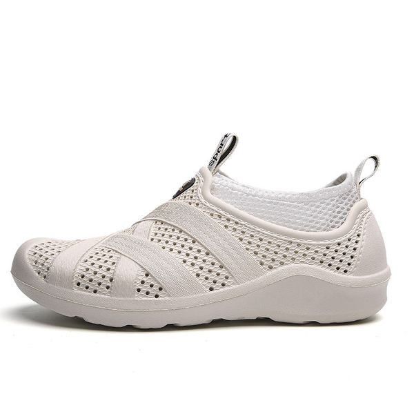 

2020 новый летний мужской моды hole сандалии мужские легкие мягкие донные hollow пляжная обувь ступить сандалии бич, Black