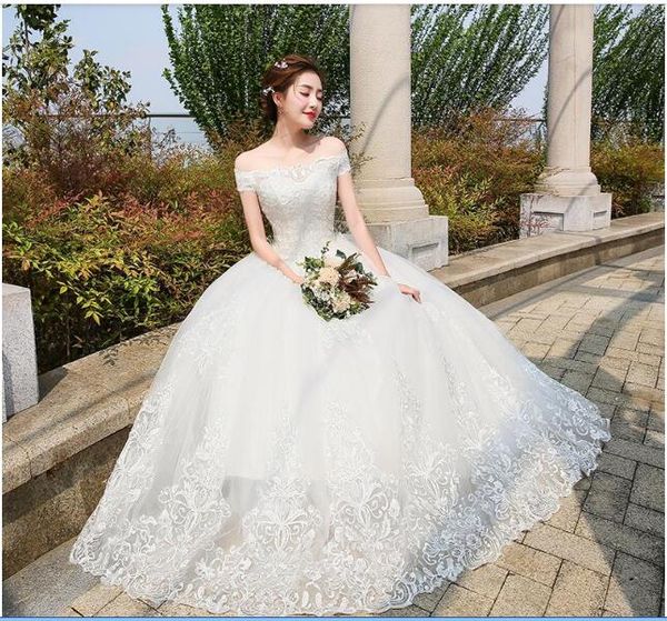 

2020 wedding dress 25pcs gloves one dress 20pcs petticoats, White