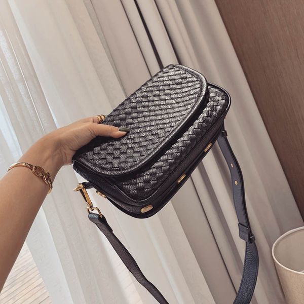 

2020 новый кожаный вязальные женщин сумки кошельки casual tote кожи плеча высокого качества женщин сцепления сумка