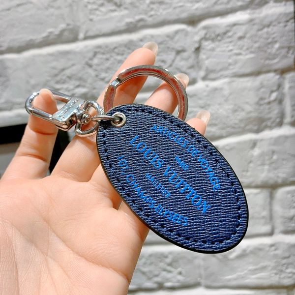 

luxury fashion accessories letter keychain hanging car key accessories leather buckle gold plated copper metal accessories with box 155, Silver