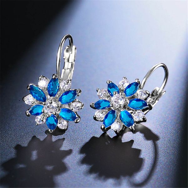 

fashion rose gold color designer hoop earrings flower cluster clear crystal zirconia earrings for women jewelry stud gift 5 colors, Golden