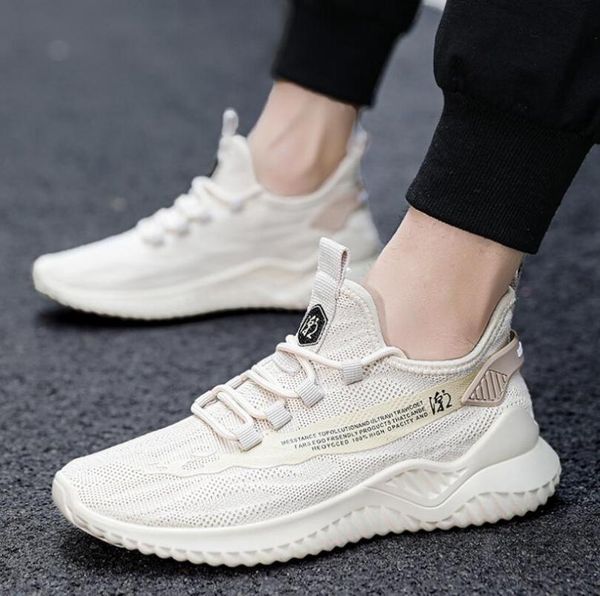 

new men's running shoes summer new breathable mesh breathable men's shoes trend comfortable ultra light outdoor fashion sp, Black