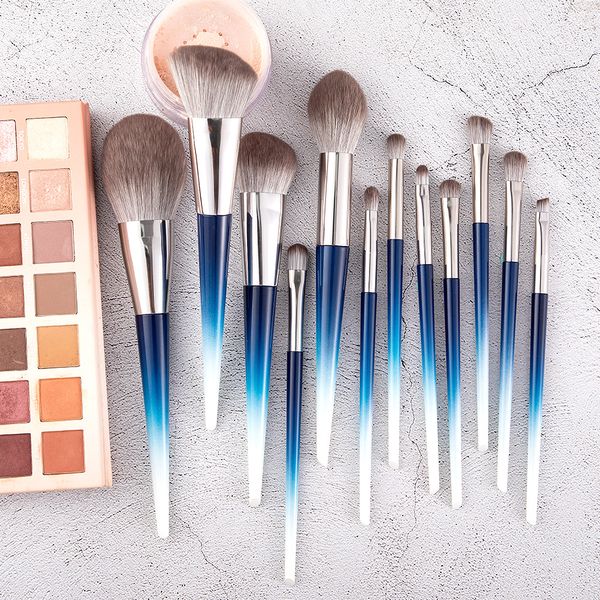 

High Quality 12PCS Luxury Professional Gradient Makeup Brushes Custom Logo Eye Shadow Brush Powder Brush Cosmetic Brush Set