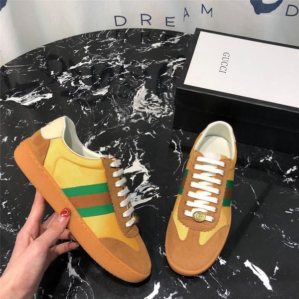 

2020 latest handmade casual shoes couple casual shoes fashion trend wild and comfortable size 35-45 type 39745400731