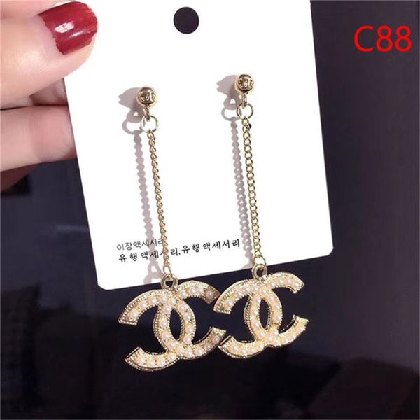 

8luxu1ry fashion high-end jewelry classic crystal letter earrings, design classic women statement imitation pearl earrings jewelry, Golden;silver