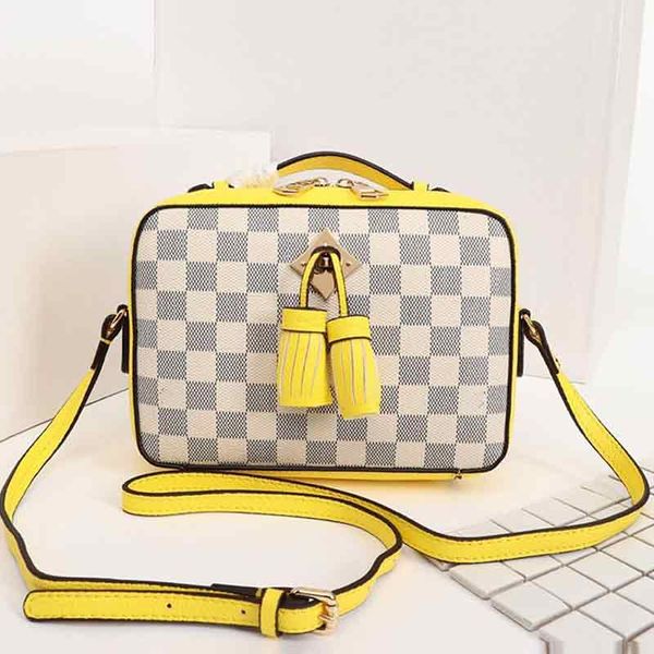 

fashion retro shoulder bag with fringe pendant ladies crossbody purse camera bag chic presbyopic canvas women fashion messenger bags type4