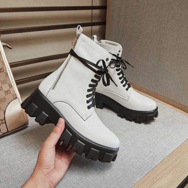 

retro platform working motorcycle boots ladies ankle boots 2020 winter genuine leather chunky high heels shoes woman, Black