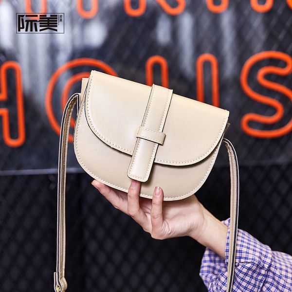 

сумка женского 2020 новые плечевой xie kua bao отдых полукруглого месяца сумка saddle bag