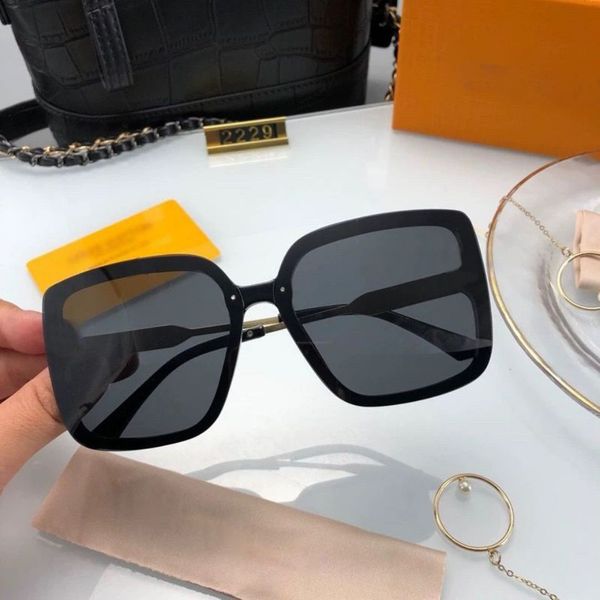 

wholesa2020 brand new polarized sunglasses for men and women big frame square luxury sunglasses designer outdoor fashion glasses, White;black