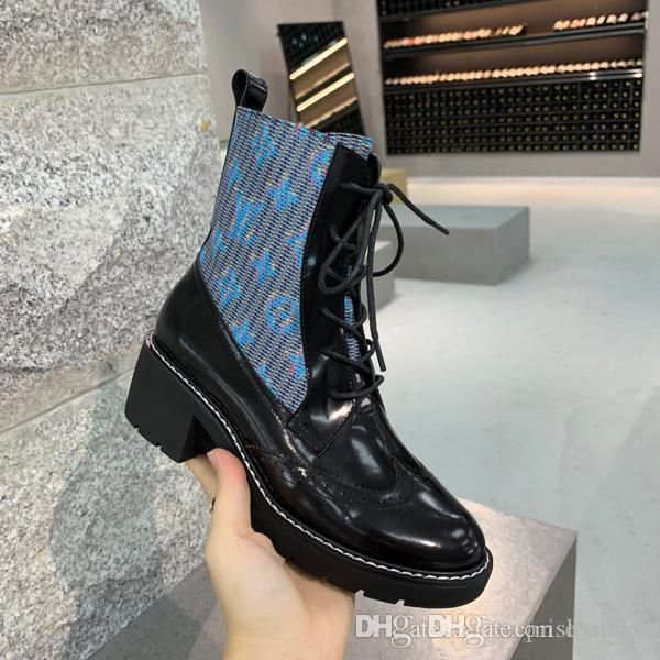 

2020 fashion luxury women's shoes mid boots super star new thick heel boots luxury women's shoes short b, Black