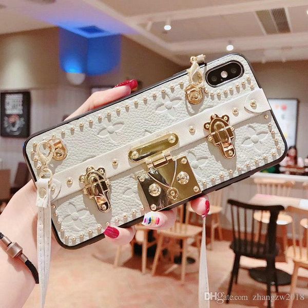 

2020 new ladies messenger cell phone case cover for iphone 11 11pro max xs max xr x 7 7plus 8 8plus 6 6plus phone accessories, Silver