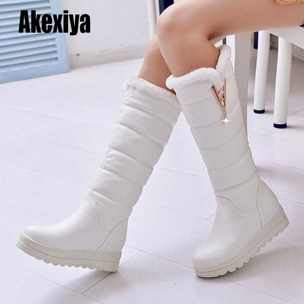 

women boots 2020 winter new women boots fashion plush warm snow comfortable fur metal decoration k973, Black