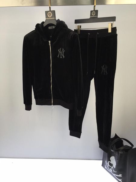 

favourite 20ss new arrival tracksuit original design men and women perfect quality outdoors sportswear comfortable fashionable, Gray