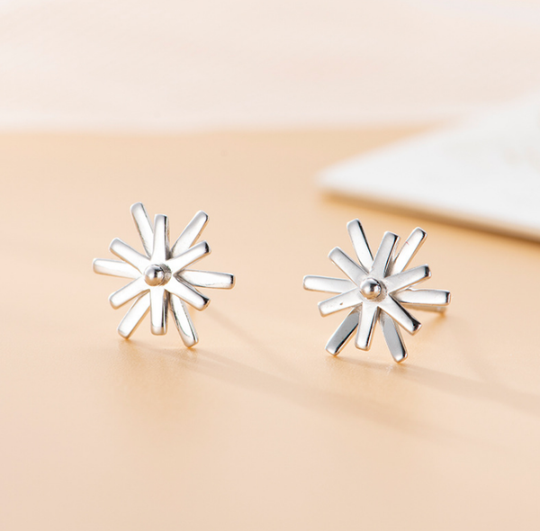 

stud ysk003 beautiful mini design animal moon flower earring studs elegant fashion women jewelry girl gifts silver, Golden;silver