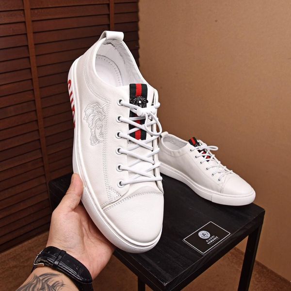 

2021n custom limited edition men 's casual shoes ,fashion wild sports shoes ,all inclusive original packaging ,yards 38 -45, Black