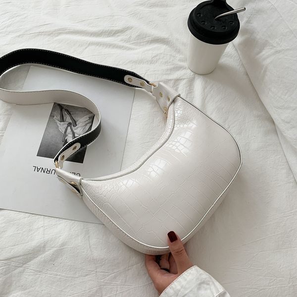 

популярная сумка женский 2020 новый шаблон ретро крокодил ins дикий текстура одно плечо мешок подмышками