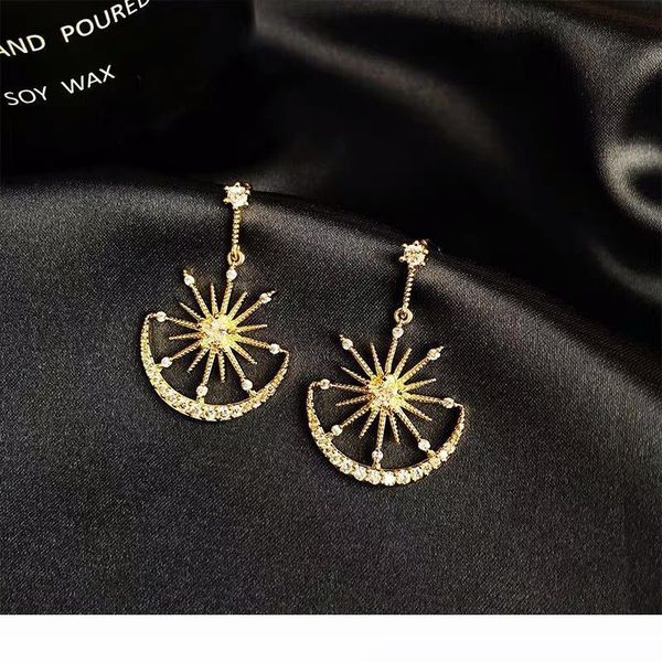 

korean temperament diamond earrings net red moon and the stars simple wild earrings exquisite earrings female s925 silver needle