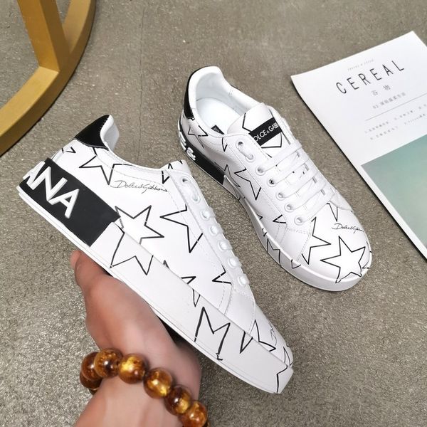 

2020 new comfortable luxury design sneakers mens womens leather flat casual shoes chaussures de designer socialite with box c 3 w d j, Black